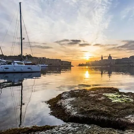 Appartamento Modern 2br With Full Amenities In By 360 Estates