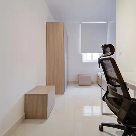 Apartment Modern 2br With Full Amenities In By 360 Estates