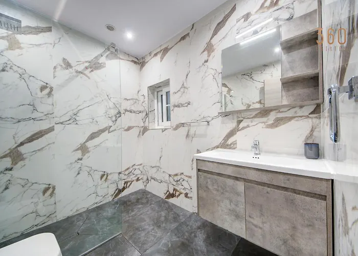 Modern 2br With Full Amenities In By 360 Estates *