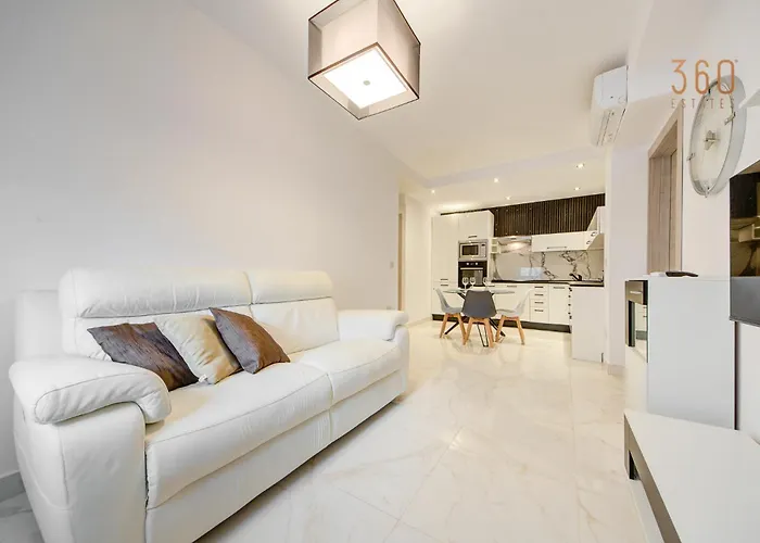 Modern 2br With Full Amenities In By 360 Estates Apartamento